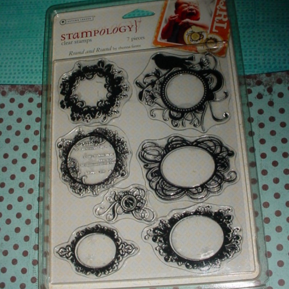 AUTUMN LEAVES NIB Clear Stamps Round And Round Wreaths